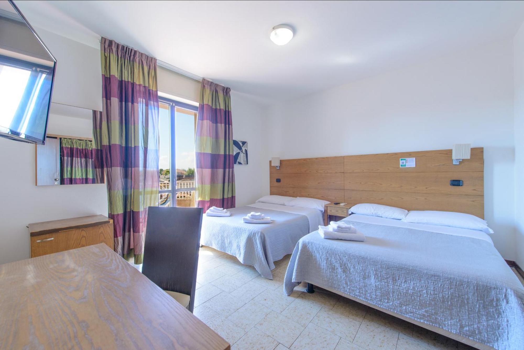 Hotel Avana Mare Rimini Bagian luar foto