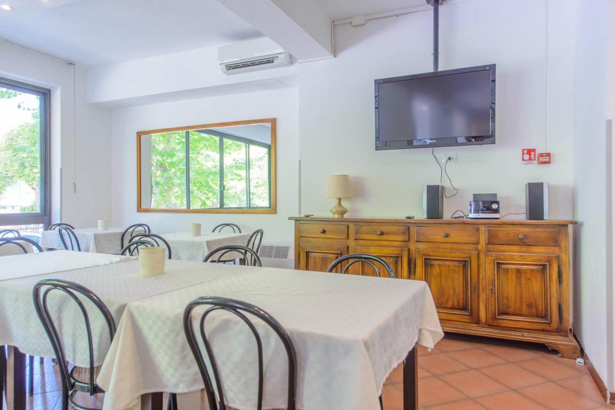 Hotel Avana Mare Rimini Bagian luar foto
