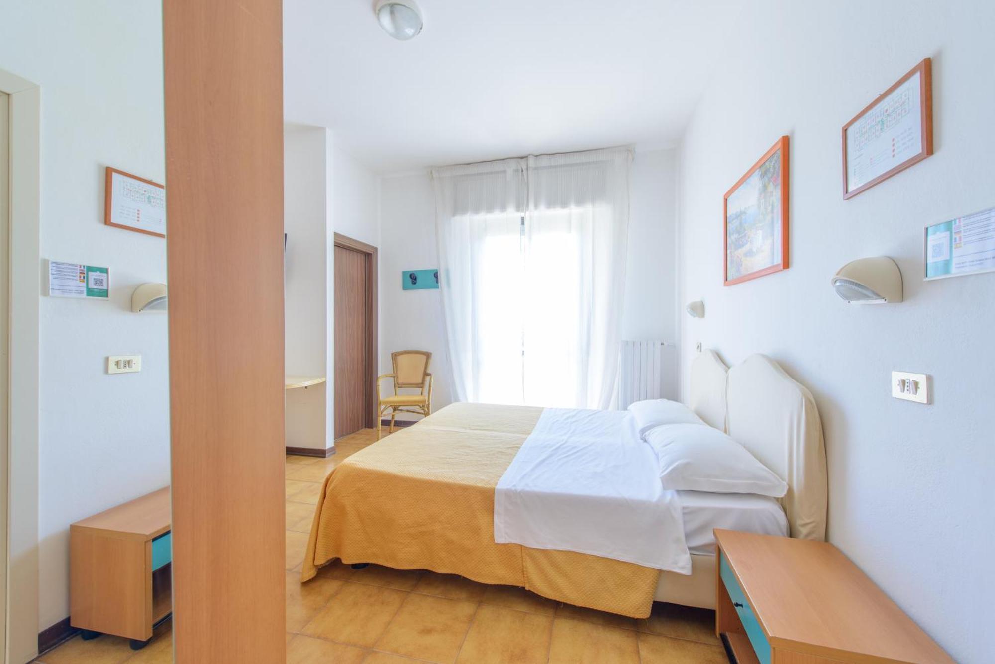 Hotel Avana Mare Rimini Bagian luar foto