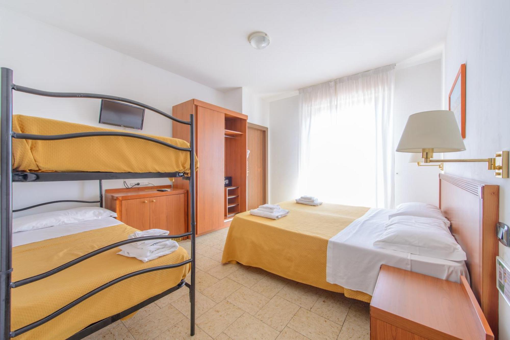 Hotel Avana Mare Rimini Bagian luar foto
